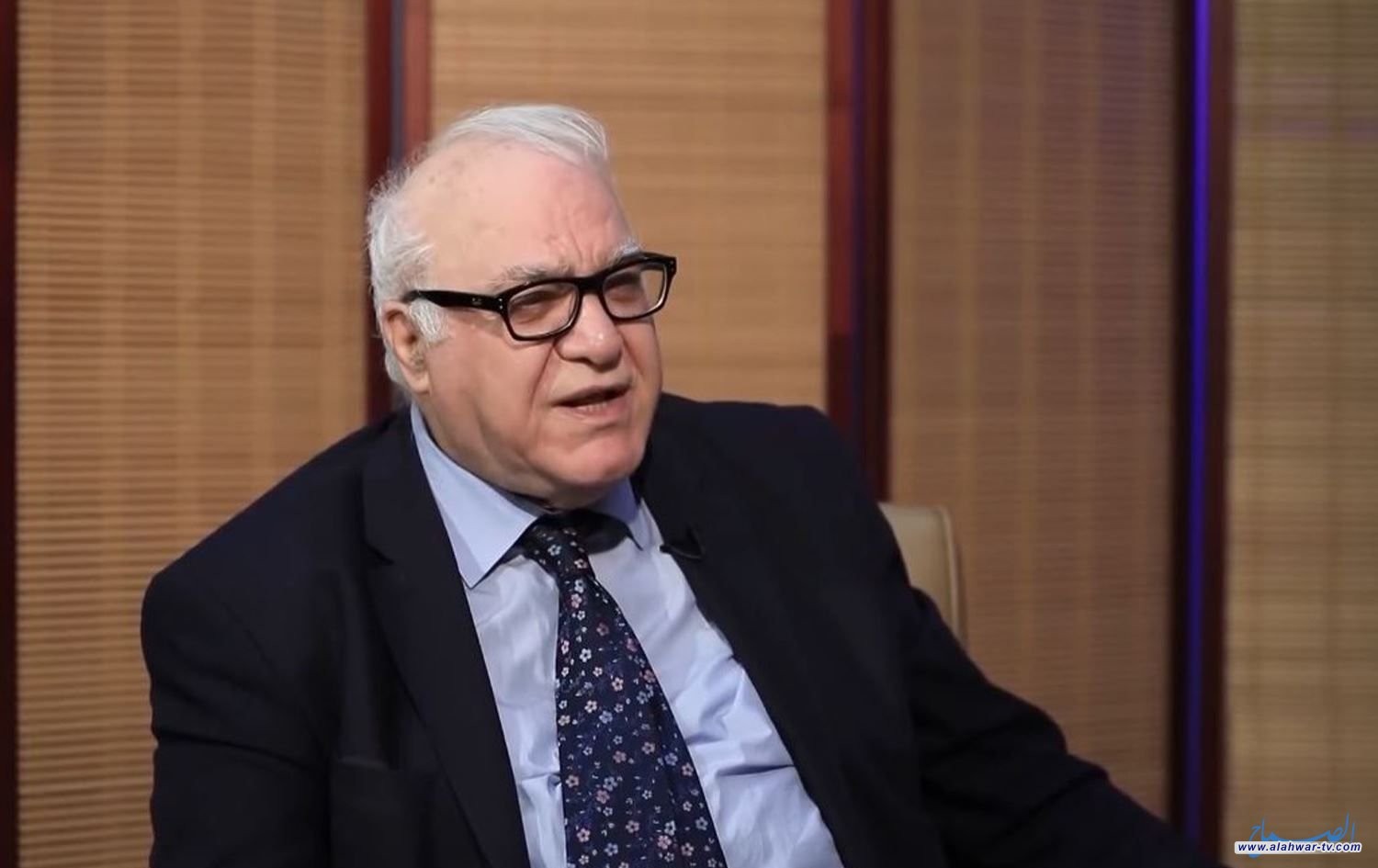 مستشار رئيس الوزراء يصف العجز في الموازنة بـ"الأكبر".. ويطرح الحلول